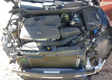 2017 Infiniti Qx30 Premium z USA, uszkodzony, nr VIN SJKCH5CR1HA021889